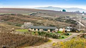 1351 Nass Rd, Granger, WA 98932