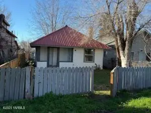 1006 Maple Way, Zillah, WA 98953 - Image #2