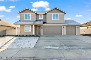 5080 Woolsey Rd, Yakima, WA 98903