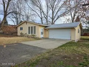 126 N 46th Ave, Yakima, WA 98908 - Image #1