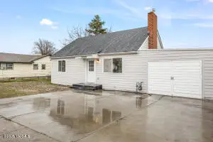 109 Hemlock Ave, Sunnyside, WA 98944 - Image #3