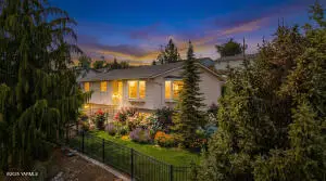 235 Ridgeway Dr, Yakima, WA 98901