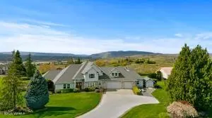 31 Koda Dr, Selah, WA 98942 - #1