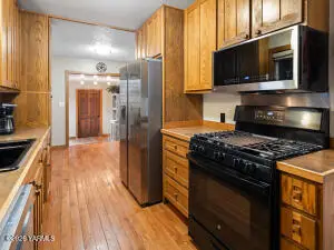 10 S Viking Dr, Selah, WA 98942 - #3