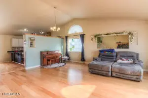 805 S 4th Street Lp, Selah, WA 98942 - #3