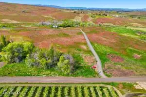 13201 Marble Rd, Yakima, WA 98908