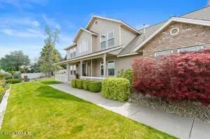 1002 Ridgeview Ave, Selah, WA 98942 - #2