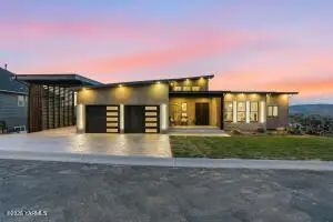 1107 Heritage Hills Ln, Selah, WA 98942