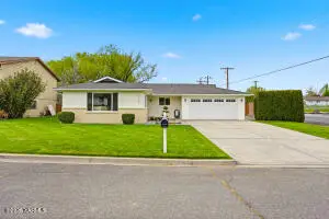 4712 Carol Ave, Yakima, WA 98908