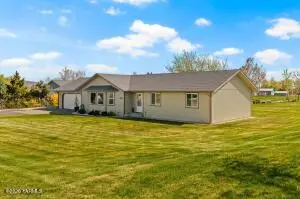 15771 Fisk Rd, Yakima, WA 98908