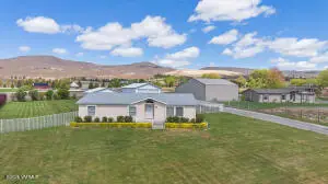 7001 Bittner Rd, Yakima, WA 98901