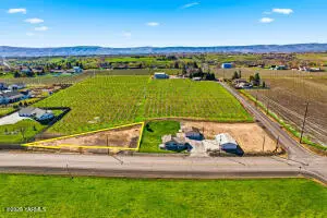 12606 Tieton Dr, Yakima, WA 98908
