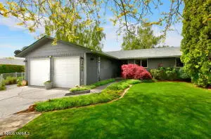 1404 S 49th Pl, Yakima, WA 98908 - #1