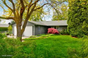 1404 S 49th Pl, Yakima, WA 98908 - #3