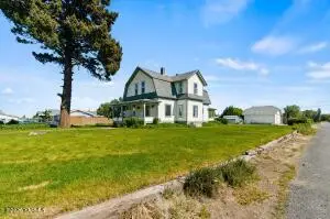 602 W Blvd N, Granger, WA 98932 - #2