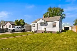 2608 4th St, Union Gap, WA 98903