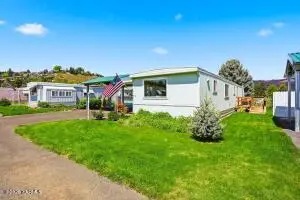 3601 Castlevale Rd #33, Yakima, WA 98902 - #3