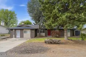 3106 Mountainview Ave, Yakima, WA 98901 - #1