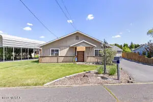 803 Lynn Pl, Yakima, WA 98901 - #3