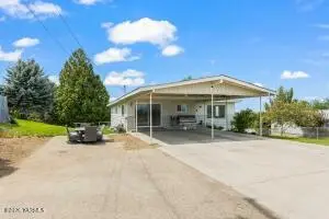 714 A Columbia Ave, Sunnyside, WA 98944 - #2