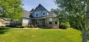 7904 Easy St, Yakima, WA 98903 - #1