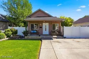 111 N 8th St, Yakima, WA 98901 - #2