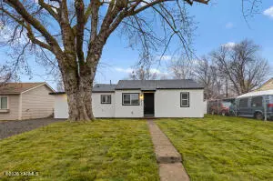 1318 S 11th Ave, Yakima, WA 98902 - #1