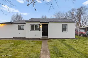 1318 S 11th Ave, Yakima, WA 98902 - #2