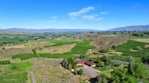 4104 Naches Heights Rd, Yakima, WA 98908