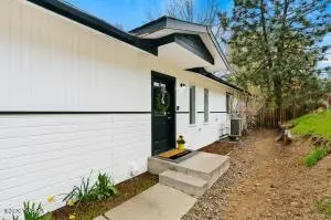 10 Cedar Hill Dr, Yakima, WA 98908