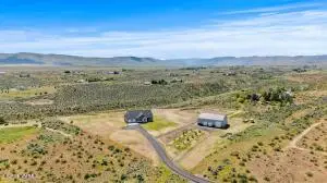 132 Goldfinch Ln, Yakima, WA 98903 - #2