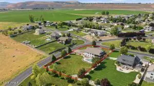 98303 E Ridgeview Dr, Kennewick, WA 99338 - #2