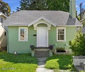 9 N 15th Ave, Yakima, WA 98902 - #1