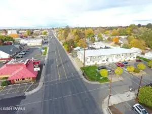 1020 S 20th Ave, Yakima, WA 98902 - #2