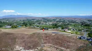 1564 W Goodlander Rd #3, Selah, WA 98942 - #1