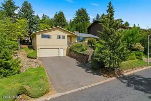912 Carriage Hill Dr, Yakima, WA 98908 - #1