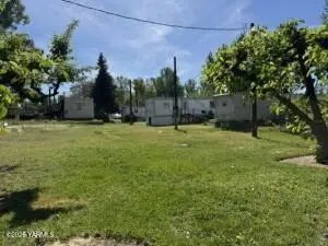 181 Quick Ln, Zillah, WA 98953 - #3
