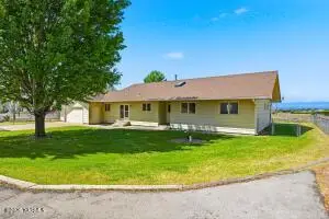 10821 Mieras Rd, Yakima, WA 98901 - #3