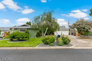207 Parsons Ave, Yakima, WA 98908 - #1