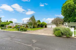207 Parsons Ave, Yakima, WA 98908 - #3