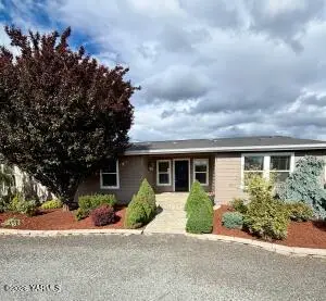 15771 Cottonwood Canyon Rd, Yakima, WA 98908