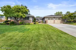 5209 Glacier Way, Yakima, WA 98908 - #1