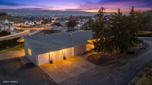 7407 Englewood Ave, Yakima, WA 98908 - #3