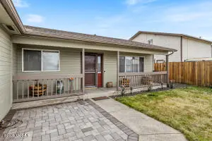1517 S 32nd Ave, Yakima, WA 98902 - #2