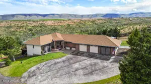 131 Dove Trail Ln, Yakima, WA 98908 - #2