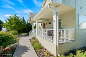 8803 Carlson Dr, Yakima, WA 98903 - #3