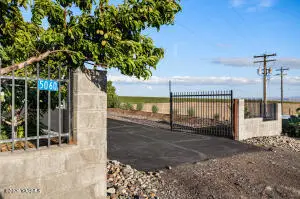 5060 Lombard Loop Rd, Zillah, WA 98953 - #3