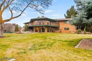 2550 E Selah Rd, Yakima, WA 98901