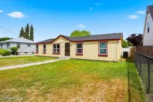 7107 Gregory Pl, Yakima, WA 98908 - #3