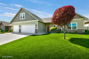 7306 Whitman Ave, Yakima, WA 98903 - #2